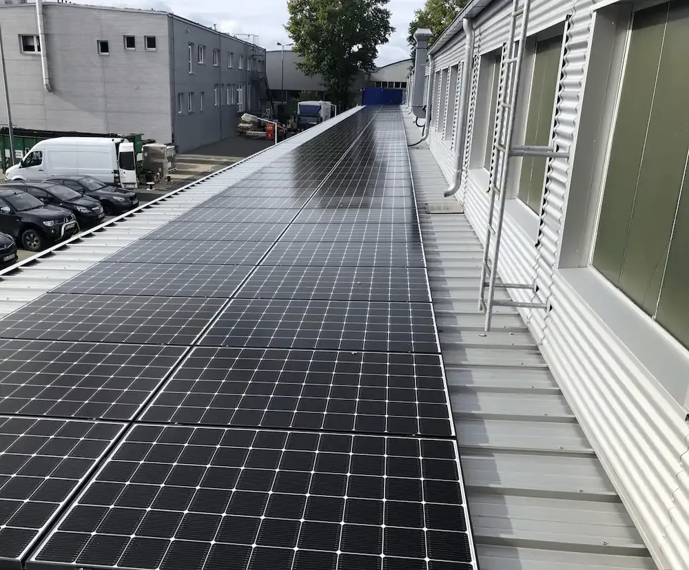 Solaranlage auf dem Werksdach